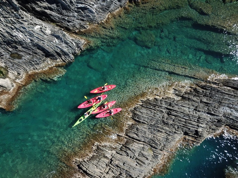 In Kayak tra Monterosso e Vernazza