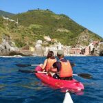 escursione in kayak alle Cinque Terre e aperitivo