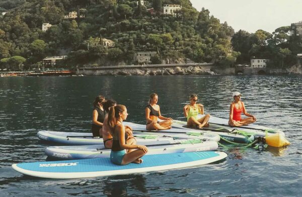 Sup Yoga nella Baia di Paraggi